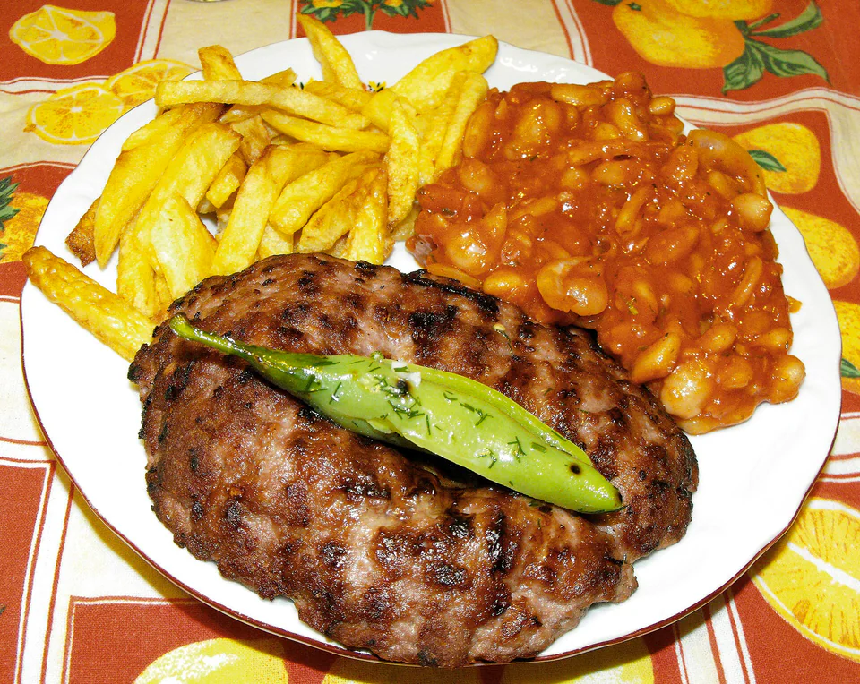 Pljeskavica (Serbian Grilled Patties)